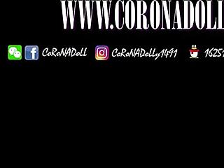 Want to see latex fetish play?