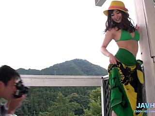 Japanese Girls Fuck Outdoors in Nature Scenes