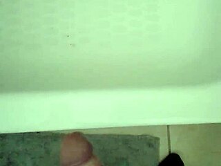 Watch this solo masturbation session end with a cumshot!