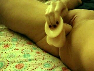 amateur wife feels so wet trying a new dildo on webcam