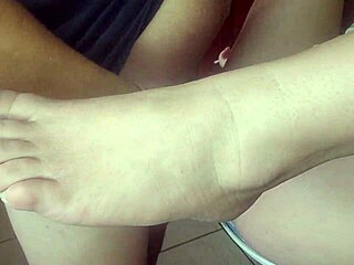 Intense Quickie Fuck In The Kitchen With Brunette Amateur, Close-Up Pussy Action