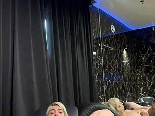 Tattooed babe squirts hard in hotel room!