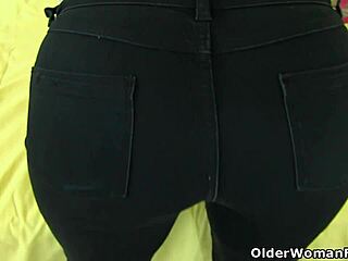 Michelle Feels Intense Pleasure Stuffing Her Panties