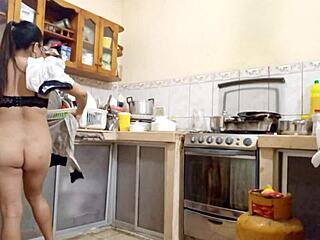 Brunette Stepdaughter And Mature Stepmother Masturbate Hot Vaginas!