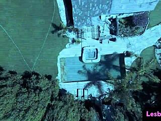 i rimmed my cute lesbain girlfriend in a beautifull threesome with our freind