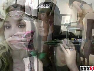 weed party turns into hardcore lesbian fuck fest