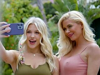 Natural busty blonde hotties Serene Siren and Jazlyn Ray kiss tenderly