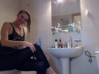 I'm teasing you with my sexy blonde ass