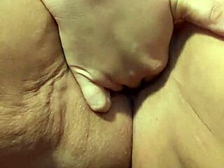 Check Out Kelly's Solo Session