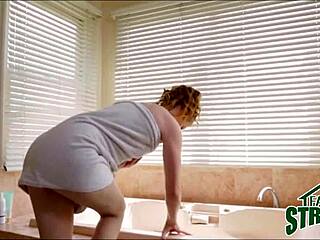 my step sister stuck in bathtub so i helped her