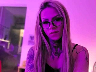 pov: i'm your barbie, what do you want me to do with this cock?