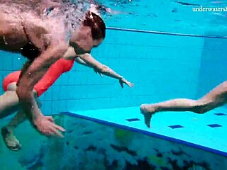 avenna with nina mohnatka and marketa enjoying pool time together
