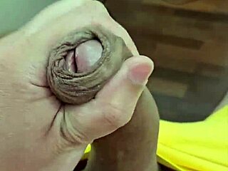 look at my new yellow underwear, so sexy!