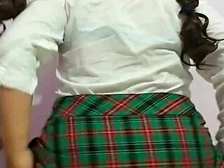 Mi Sobrina Descarada Me Manda Vídeo Masturbándose En Agradecimiento ¡Tío Que Rico La Pasó Con Tu Regalo Video Porno Casero Real!