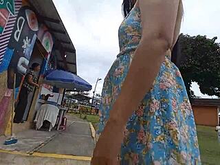 Me voy a ver que hay de bueno en el parke y me encuentro a esta linda flaca