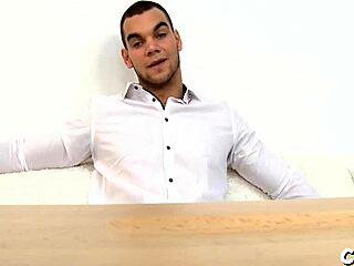 Homo Sex Contest: Who Sucks Better?