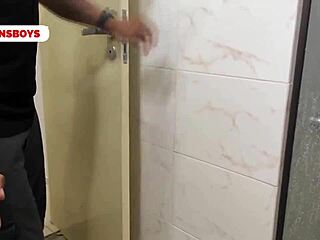 jogador de futebol comeu um safado que gosta de usar calcinha, assista completo no red