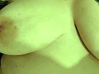 BBW uses ben wa balls for relaxation