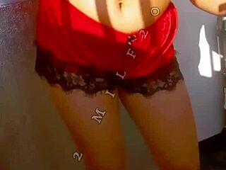 I WANT TO FUCK OUTSIDE! Shaved pussy exposed in public