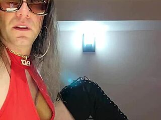 Sissy feeling playful