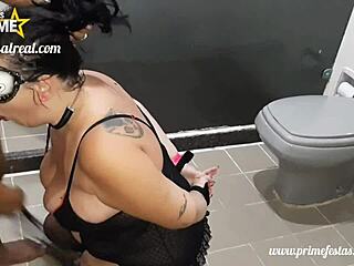 Bonequinha Sado Dominated by Big Cock in Party Bathroom