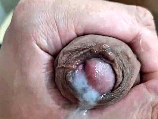 feeling so good cumming as brazilian twink in homemade