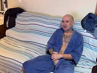 I jerk off watching my stepdaughter in the bathroom