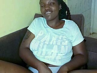 I watch this black babe tease her pussy