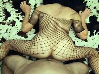 Milf in stockings gets anal fucked