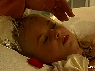 Princess cosplay couple blends romance with intense fucking