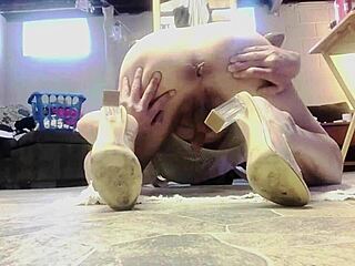 Livenlove, Are You Turning Into a Girl? What's Your Secret?