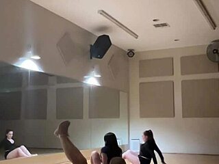 Beautiful Milf Twerks Her Tight Ass In Lingerie For The First Time