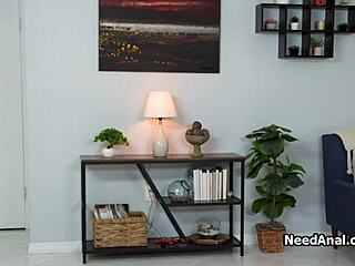 long distance gf greets bf with deep oral and hardcore sex!