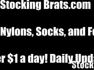 Fourway Lesbian Toe Sucking Orgy In Stockings