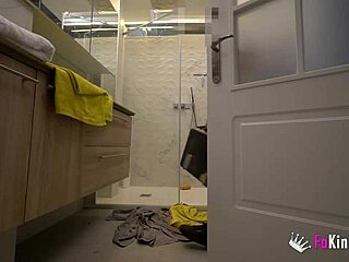 Haix Seduced Her Plumber Into Shaving Her Pussy And Fucking Her Doggy Style!