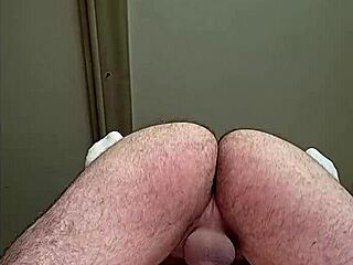 hot girlfriend begs me to fuck her 😏