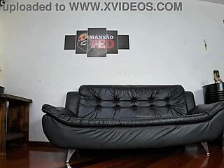 With the arrival of this slut nymphomaniac, the mansion became that wild party - Cibele Pacheco