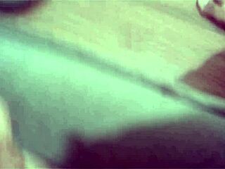 Latina Vivi Guedez enjoys anal sex