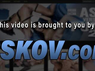 teen fingers her pussy