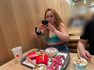 Trix Mendes, you wanted to fuck after eating?