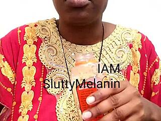 i enjoy watching ebony milf in q 3