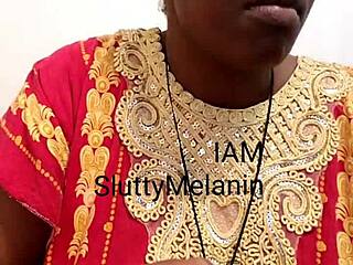 i enjoy watching ebony milf in q 3