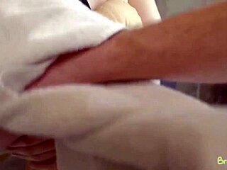 novinha called me to her house