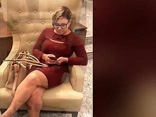 Depois de balada esposa novinha chama fa e senta no pau grande gemendo com bunda grande