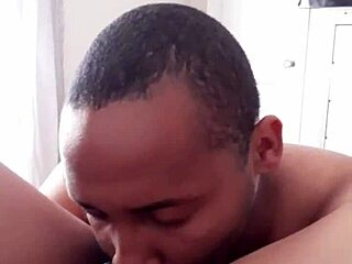 How does that pussy taste?!