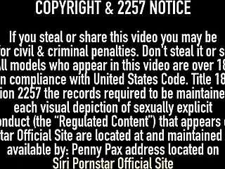 i watch siri masturbating her big pussy in the kitchen while waiting for brownies