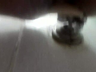 Pajeandome con mi consolador en la ducha assfucking anal sex gay