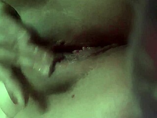 jessiicca says 'hey neighbor, watch me masturbate my wet pussy'