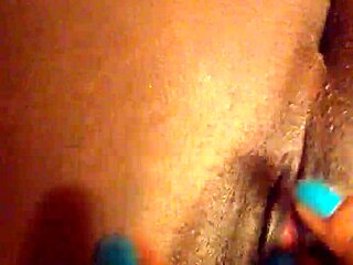 Me exploring my pretty body