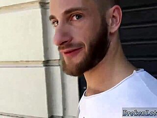 In this hardcore gay porn, ugly huge dicks feature in bareback scenes I eyed